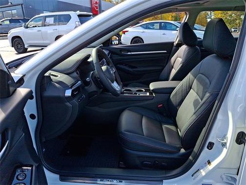 2025 Nissan Altima SR AWD