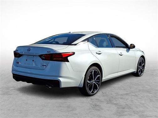 2025 Nissan Altima SR AWD