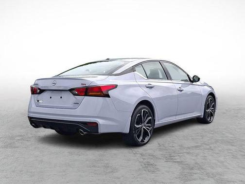 Gray Sky Pearl 2026 Nissan Altima SR AWD
