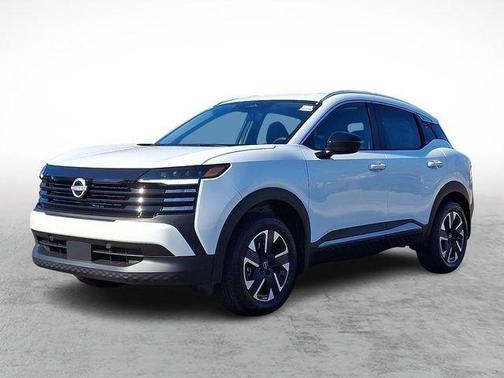 Aspen White Tricoat 2026 Nissan Kicks SV