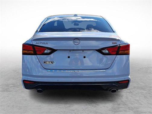 2023 Nissan Altima SR FWD