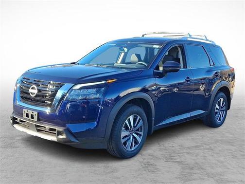 2025 Nissan Pathfinder SL 4WD