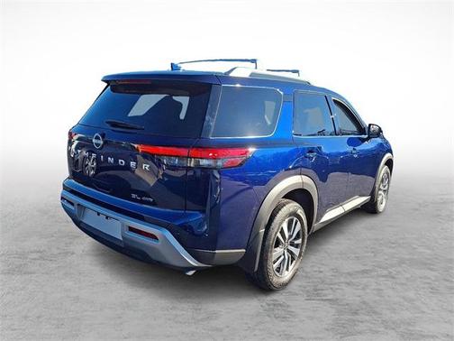 2025 Nissan Pathfinder SL 4WD