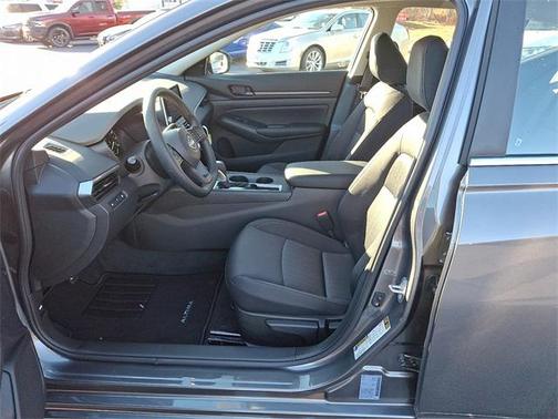 2025 Nissan Altima S FWD
