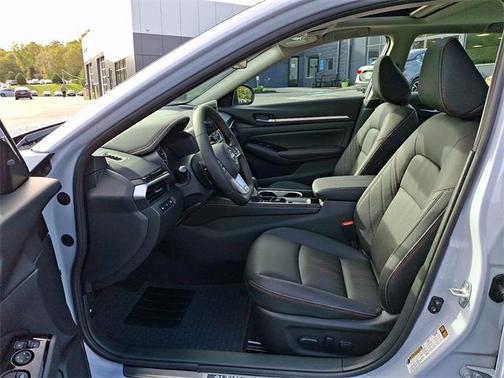 2025 Nissan Altima SR AWD