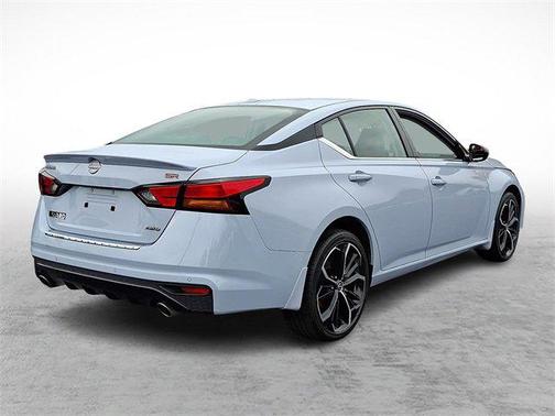 2023 Nissan Altima SR Intelligent AWD