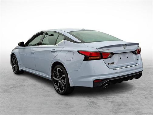2023 Nissan Altima SR Intelligent AWD