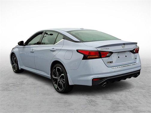 2023 Nissan Altima SR Intelligent AWD