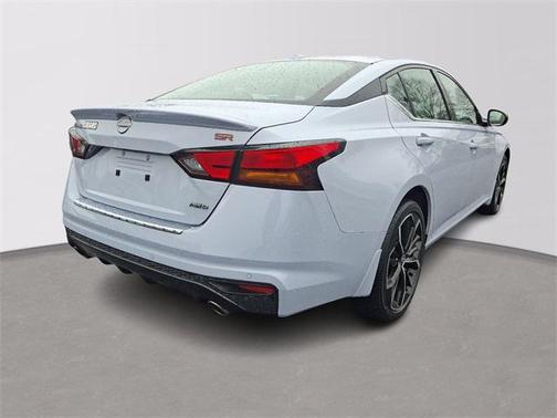 2023 Nissan Altima SR Intelligent AWD