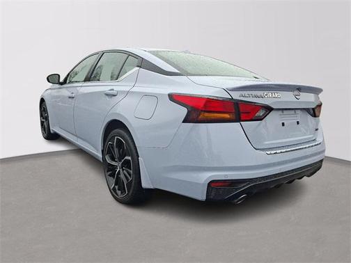 2023 Nissan Altima SR Intelligent AWD