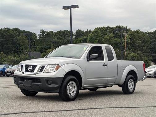 Brilliant Silver 2015 Nissan Frontier S