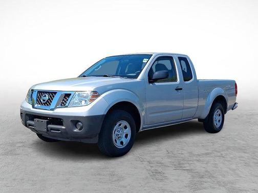 Brilliant Silver 2015 Nissan Frontier S