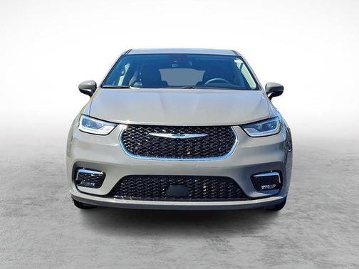 Ceramic Gray Clearcoat 2023 Chrysler Pacifica Touring L