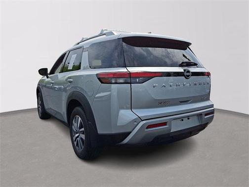 2024 Nissan Pathfinder SL 4WD