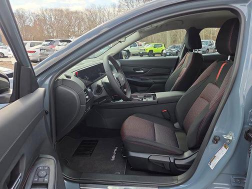 Atlantic Gray Metallic/Super Black 2026 Nissan Sentra SR
