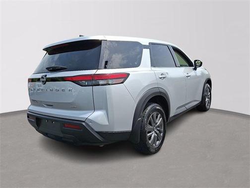 2023 Nissan Pathfinder S 4WD