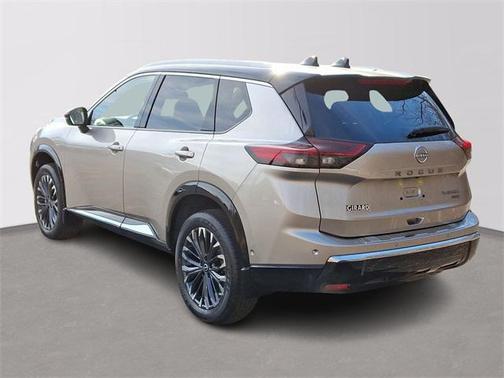 2025 Nissan Rogue Platinum