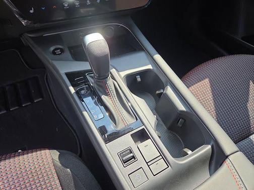 Energetic Ember/Super Black 2026 Nissan Sentra SR