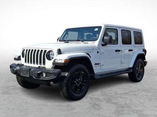 Bright White Clearcoat 2023 Jeep Wrangler 4-Door Sahara Altitude 4x4