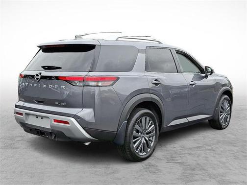 2025 Nissan Pathfinder SL 4WD