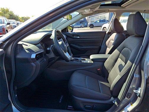 2025 Nissan Altima SV AWD