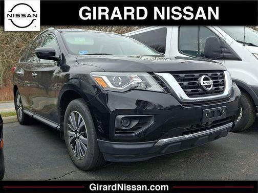 Magnetic Black Pearl 2019 Nissan Pathfinder S