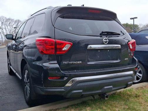 Magnetic Black Pearl 2019 Nissan Pathfinder S