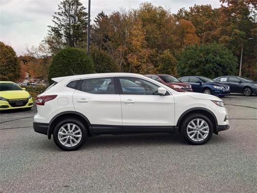 Glacier White 2020 Nissan Rogue Sport S