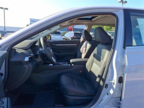 2025 Nissan Altima SR AWD