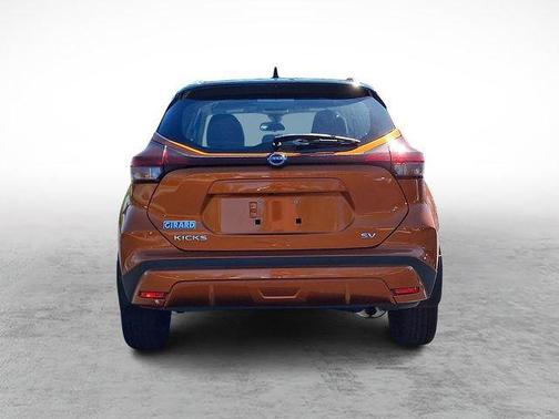 Monarch Orange Metallic/Super Black 2023 Nissan Kicks SV