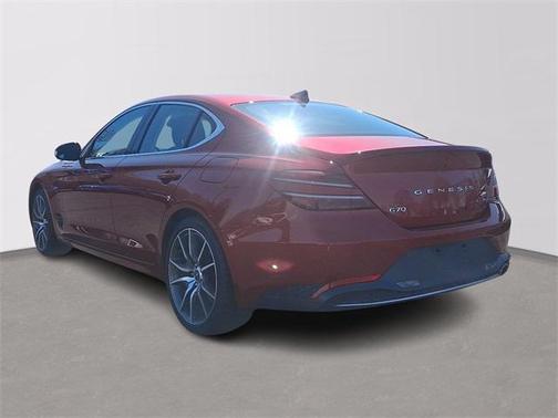 2023 Genesis G70 2.0T AWD