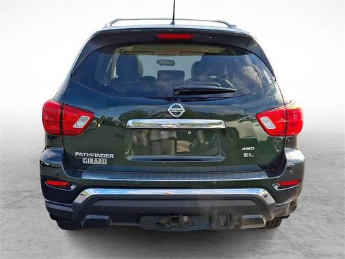 2018 Nissan Pathfinder SL