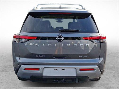 2022 Nissan Pathfinder SL 4WD