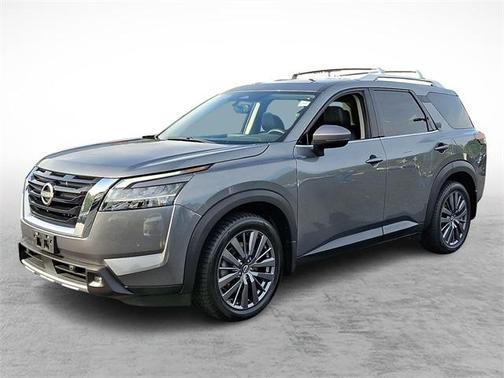2022 Nissan Pathfinder SL 4WD