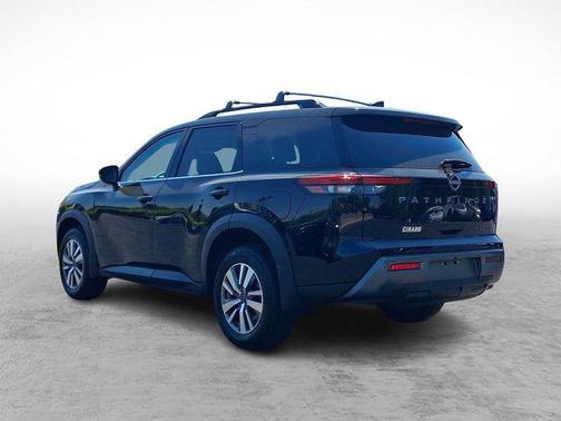 Super Black 2026 Nissan Pathfinder SL