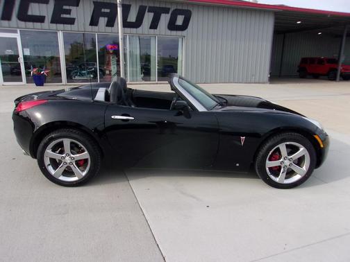 Mysterious (Black) 2007 Pontiac Solstice