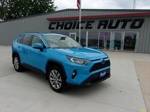 2019 Toyota RAV4 XLE Premium