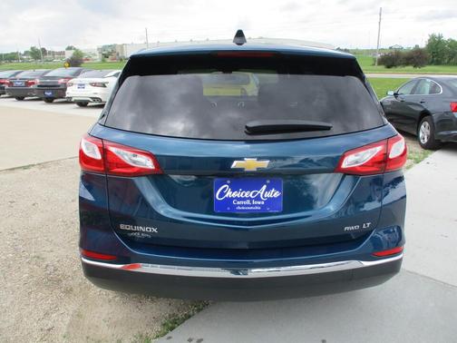 Photo 4 of 23 of 2021 Chevrolet Equinox 2LT