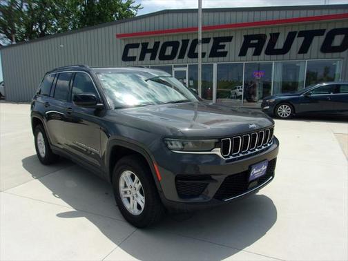2023 Jeep Grand Cherokee Laredo