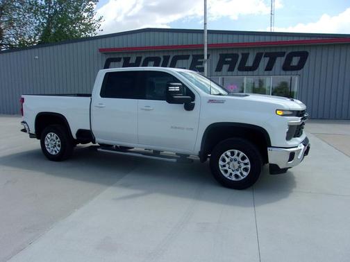 White 2024 Chevrolet Silverado 2500 LT