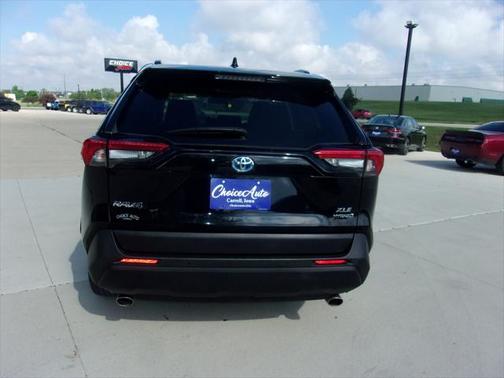 2023 Toyota RAV4 Hybrid XLE Premium