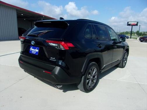 2023 Toyota RAV4 Hybrid XLE Premium