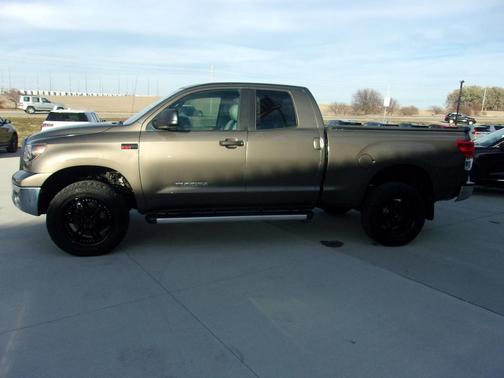 2011 Toyota Tundra Grade