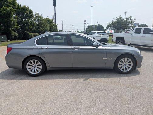 2010 BMW 750 I