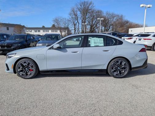 2026 BMW 550e xDrive