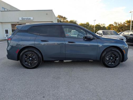 2026 BMW iX xDrive45