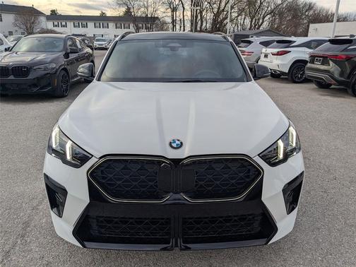 Alpine White 2026 BMW X2 xDrive28i