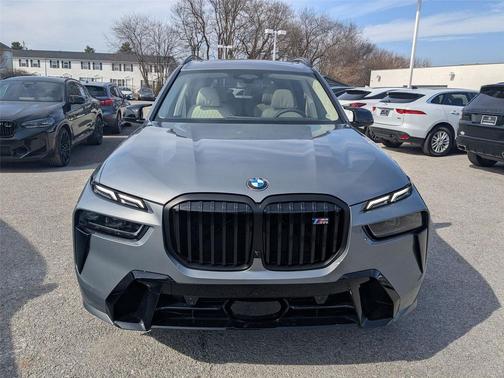 2026 BMW X7 M60i