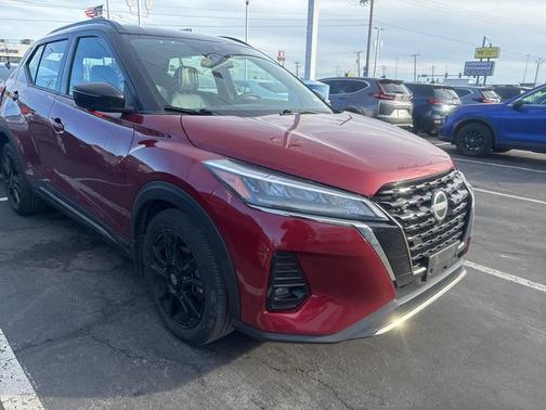 2023 Nissan Kicks SR