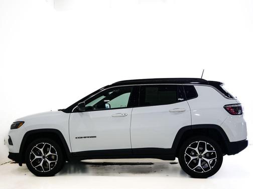 Bright White Clearcoat 2025 Jeep Compass Limited